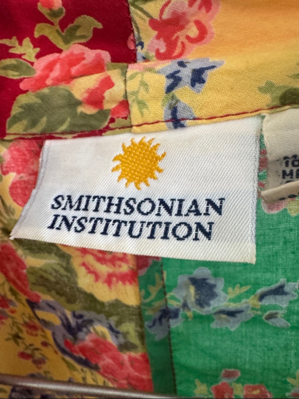 Vintage Smithsonian Institution Patchwork Floral Cotton Robe - M - Picture 3 of 4